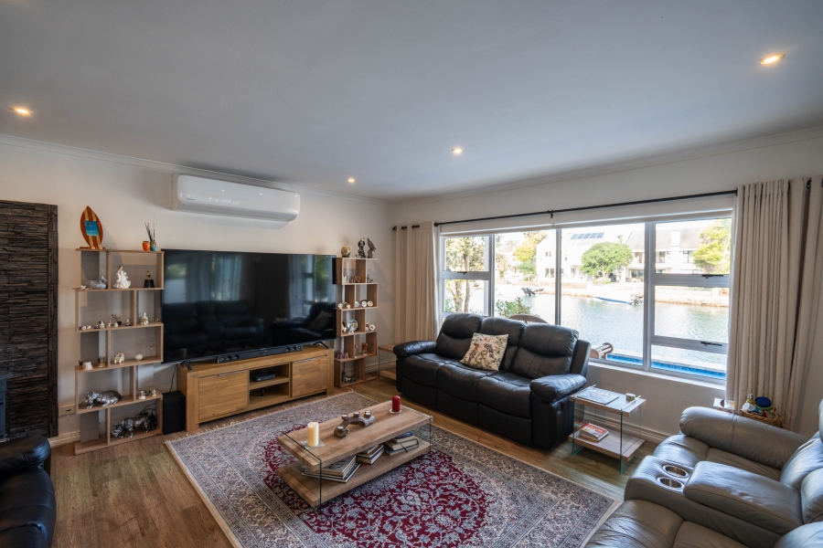 6 Bedroom Property for Sale in Royal Alfred Marina Eastern Cape
